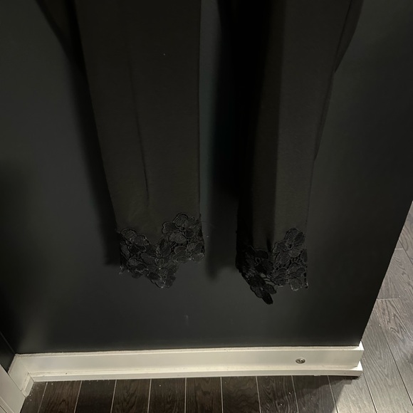 Great classic black pants with funky hem - Picture 2 of 4